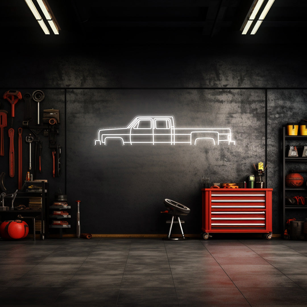 C30 1980 Neon Silhouette